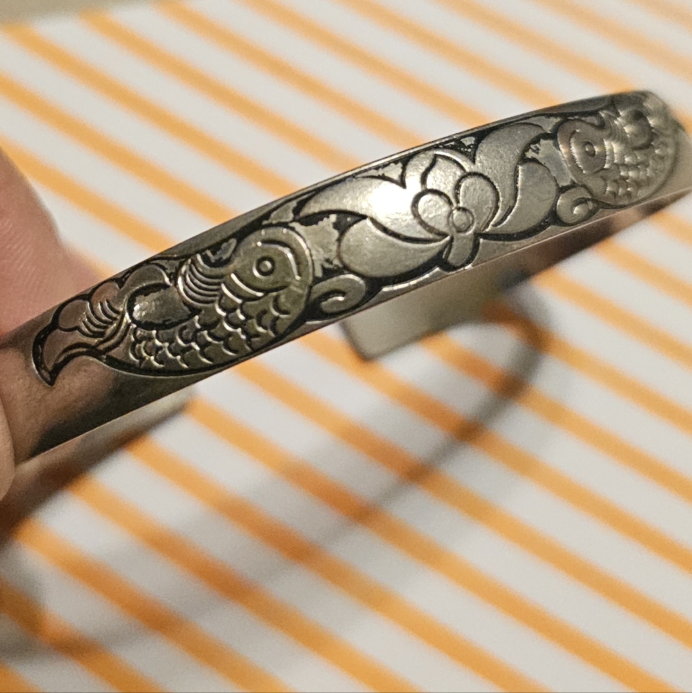 Fish Cuff